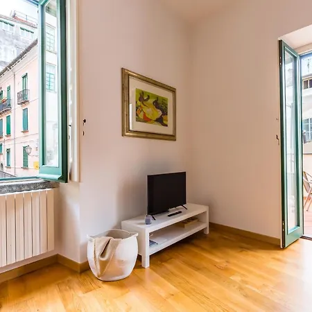 アパート Starhost - Terazza Barbuti サレルノ